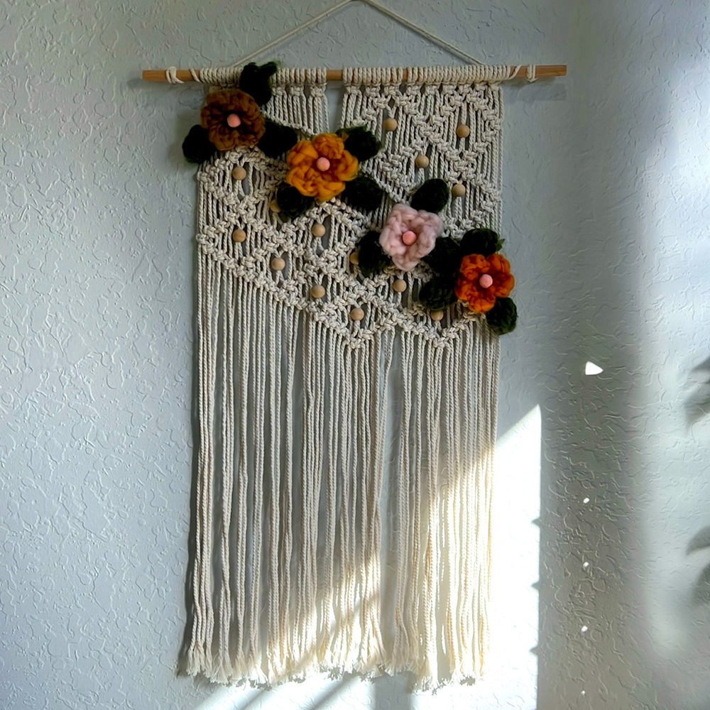 Macrame Wall Tapestry. Macrame Wall Decor